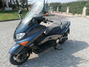TMAX 500 