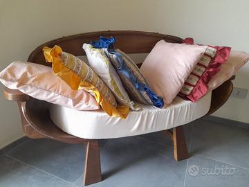 Panca antica fatta a mano