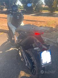 X-adv 750 2023