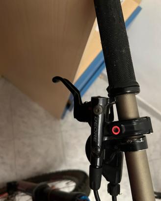 Bici mtb enduro