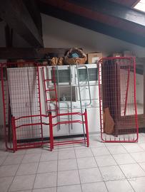letto a castello in metallo rosso 50 euro
