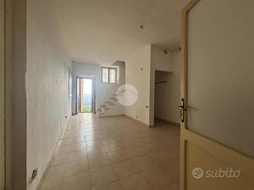 CASA SEMINDIPENDENTE A TERNI