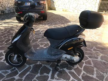 Scooter Piaggio Zip 50 2010