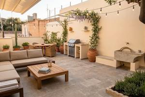 Palazzetto Cielo-Terra pochi passi V.Roccaromana