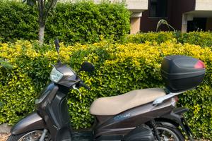 Peugeot tweet 150