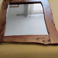 Specchio in legno di noce,fatto a mano 
