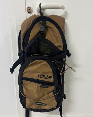 Zaino Camelbak porta acqua