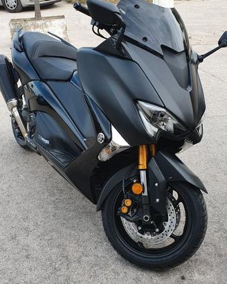 Yamaha Tmax SX