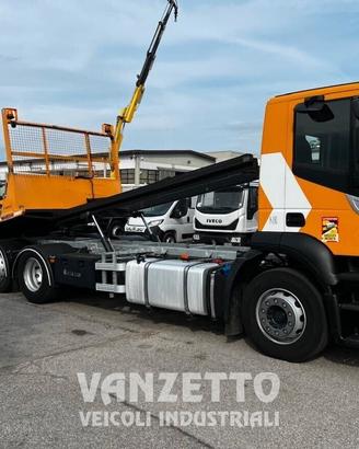 Pianale iveco 260s36 3 assi 6x2 carrellone soccors