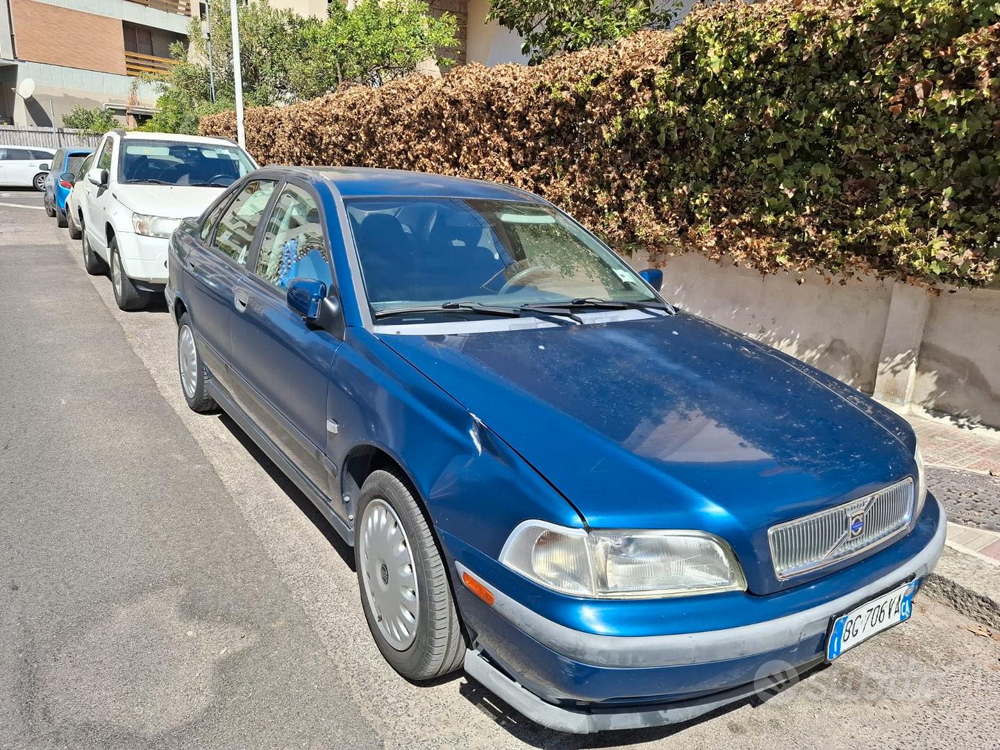 Volvo S 40 2000 photo 2