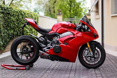 Ducati Panigale V4S
