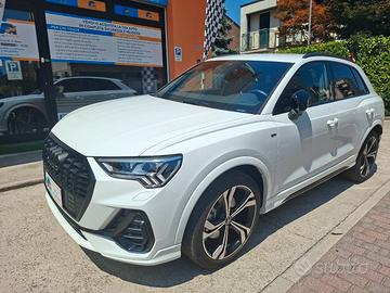 Audi Q3 40 2.0 tfsi Identity Black quattro s-line