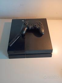 Play Station 4 (PS4)