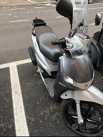 Peugeot tweet 150 2020