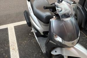 Peugeot tweet 150 2020