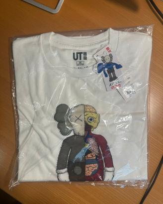 T-shirt Uniqlo x Kaws