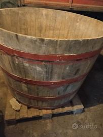 tino in legno per vino