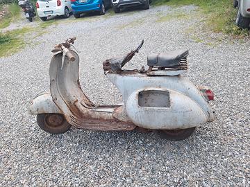 vespa anni 60 