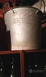 Mastello/damigiane/bottiglioni/bottiglie