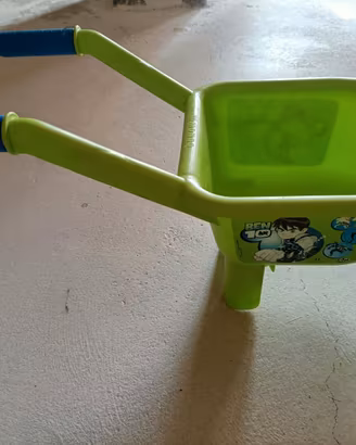 carriola giocattolo ben 10