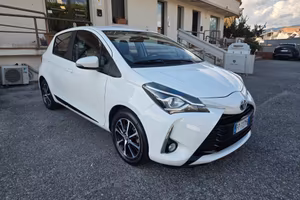 Toyota Yaris 1.5 Hybrid 5 porte Active