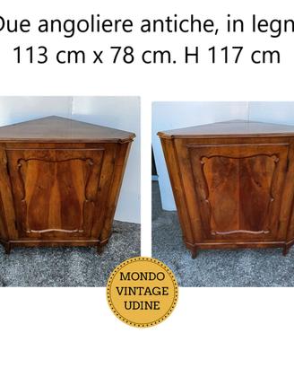 Rara coppia di angoliere antiche in legno pregiato