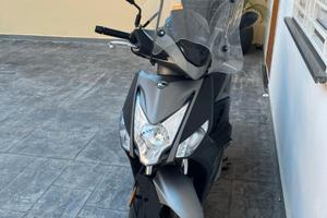 Kymco Agility 200+  R16+, Leggere la Descrizione