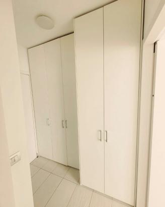 Armadio guardaroba/lavanderia a tutta altezza