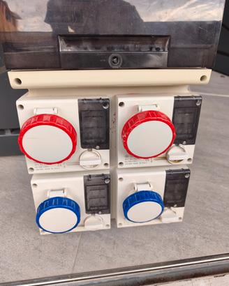 quadro elettrico 4 uscite 