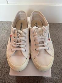 Superga