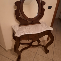 Toeletta '800 con cassetto
