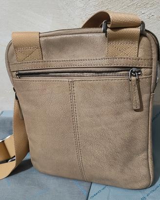 borsello Piquadro in pelle 