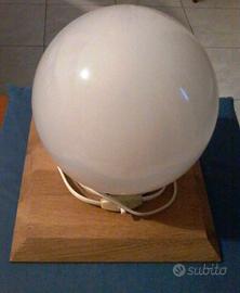 Lampade comodino a sfera opale cm. 18 base 25x25