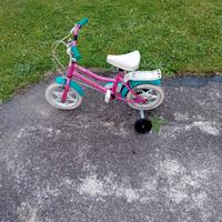 Bicicletta con rotelle