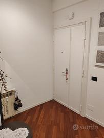 Stanza con letto matrimoniale arredata v.astolfi,