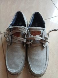 Scarpe.