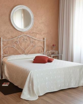 Letto ferro battuto in stile shabby