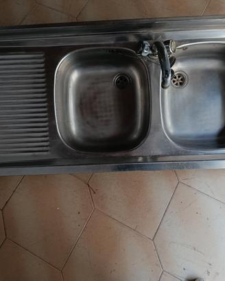 lavandino cucina con due pozzetti in acciaio inox 