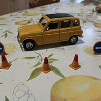 MODELLINO RENAULT 4 BURAGO SCALA 124