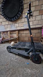 Monopattino Elettrico Xiaomi Mi Scooter Pro