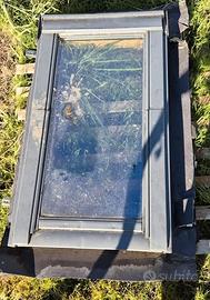 2 Velux manuali 55x98cm