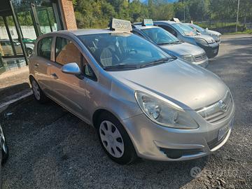 Opel Corsa 1.2i 16V cat 5 porte Club DA FARCI TEST