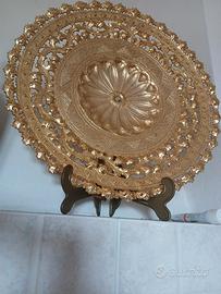 piatto in ottone bagnato oro, diametro  40 cm