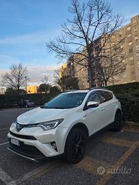 Toyota Rav 4 hybrid 