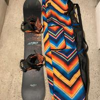 Snowboard Nitro Mystique 146 + attacchi Nitro Ivy