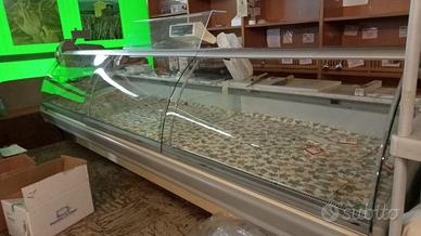 Banco salumi e formaggi