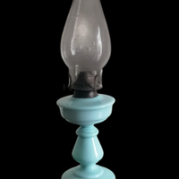 Lampada a petrolio antica