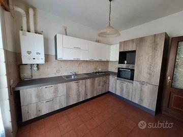 CUCINA COMPLETA DI ELETTRODOMESTICI 