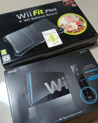 Nintendo Wii + Wii Fit Plus + Accessori