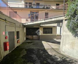MAGAZZINO A FIRENZE